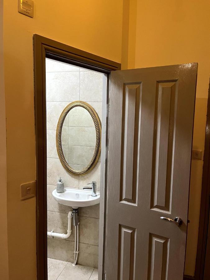 Bed and Breakfast Top Floor Линкольн Экстерьер фото